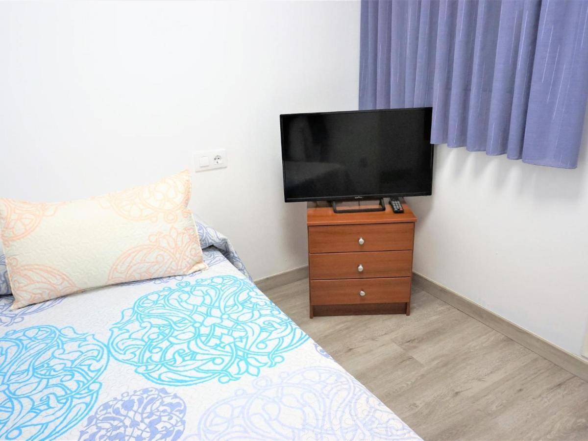 Villa Service - Guimera Калафел Екстериор снимка